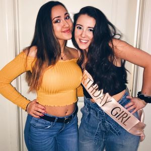 Meet your Posher, Olivia